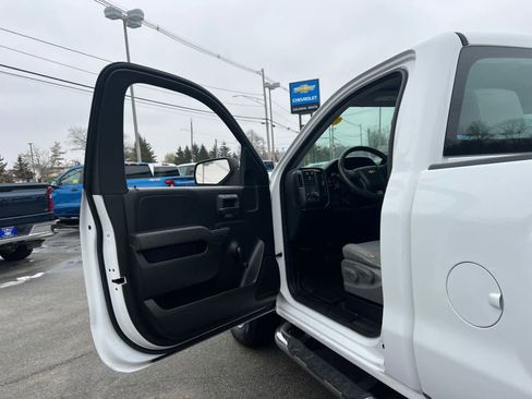 Used 2018 Chevrolet Silverado 1500 W/T w/ Trailering Package image 15