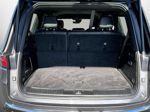 Certified 2024 Jeep Wagoneer Series III AWD/4WD image 25