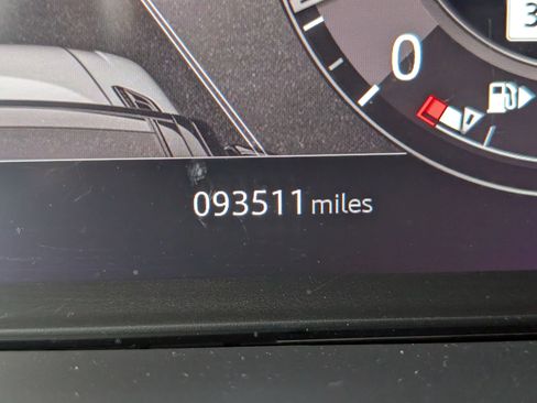 Used 2021 Land Rover Range Rover Sport HSE Silver Edition image 23