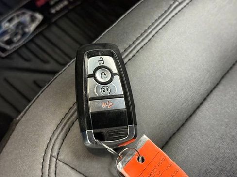 Certified 2024 Ford Bronco Black Diamond AWD/4WD image 35