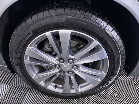 Used 2024 Cadillac XT6 Premium Luxury w/ Technology Package image 16