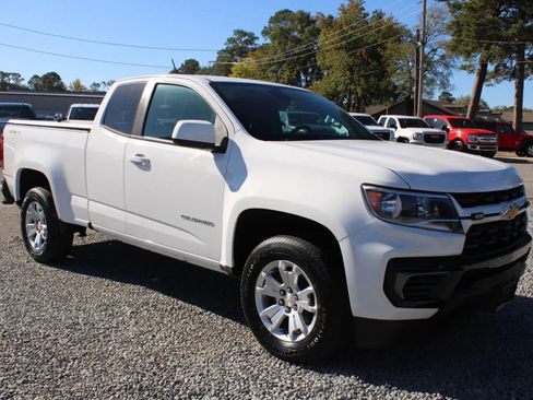 Used 2022 Chevrolet Colorado LT w/ Fleet Safety Package AWD/4WD image 5