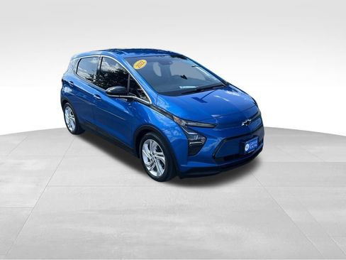 Used 2022 Chevrolet Bolt LT FWD image 9