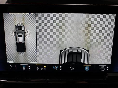 Used 2023 Chevrolet Silverado 1500 ZR2 image 18