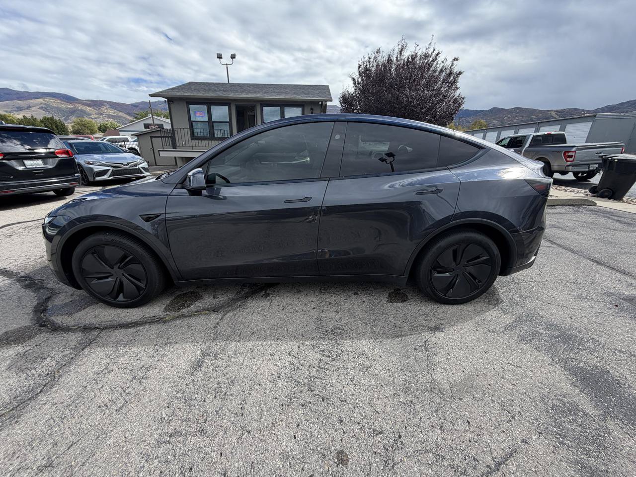 Used 2026 Tesla Model Y Long Range AWD/4WD image 6