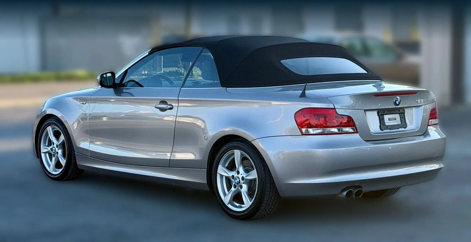 Used 2012 BMW 128i Convertible RWD image 6