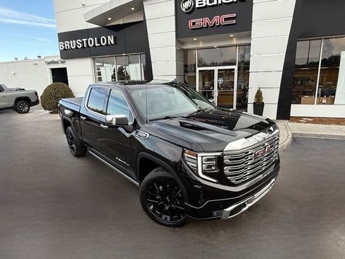 Used 2023 GMC Sierra 1500 Denali image 2