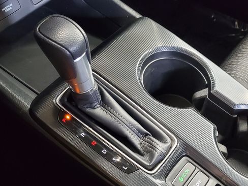 Certified 2024 Honda Civic LX image 35