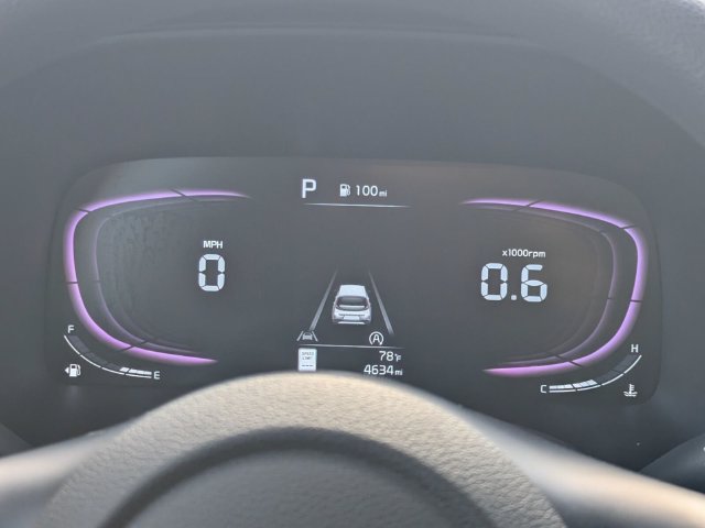 Used 2025 Kia Soul LX w/ LX Technology Package FWD image 17