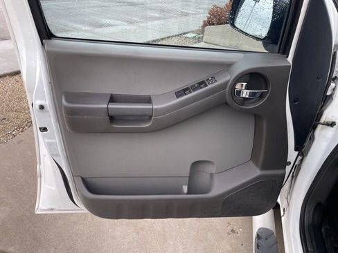 Used 2014 Nissan Xterra S image 12