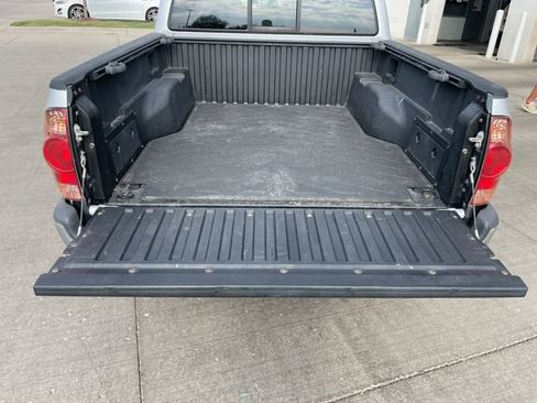 Used 2007 Toyota Tacoma 4x4 Double Cab w/ SR5 Pkg #2 image 22