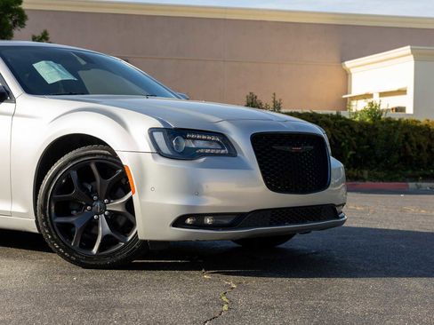 Used 2021 Chrysler 300 S image 9