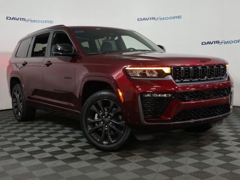 New 2026 Jeep Grand Cherokee L Limited AWD/4WD image 2