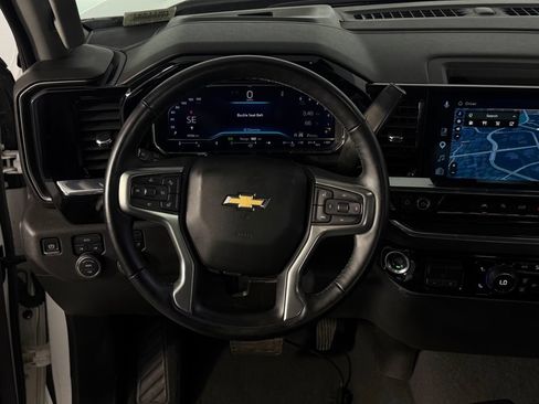 Used 2025 Chevrolet Silverado 1500 LT w/ Protection Package AWD/4WD image 16