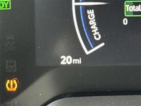 Used 2026 Toyota Corolla LE image 28