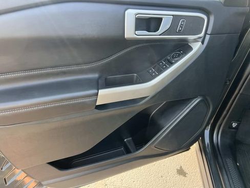 Certified 2023 Ford Explorer XLT w/ Equipment Group 202A AWD/4WD image 17