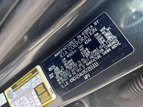 Used 2025 Kia Soul LX w/ LX Technology Package FWD image 23