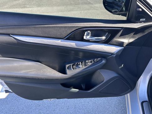 Used 2017 Nissan Maxima 3.5 SL image 22