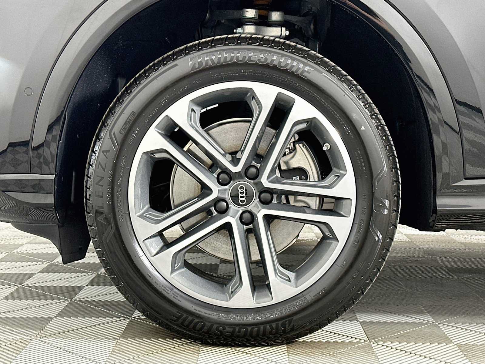 Certified 2025 Audi Q5 Premium w/ Convenience Package AWD/4WD image 29