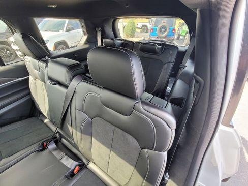 New 2026 Jeep Grand Cherokee L 2WD image 11