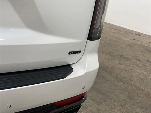 Used 2021 Cadillac Escalade Sport Platinum image 11