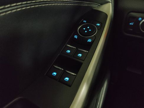 Used 2022 Ford Explorer Limited image 27