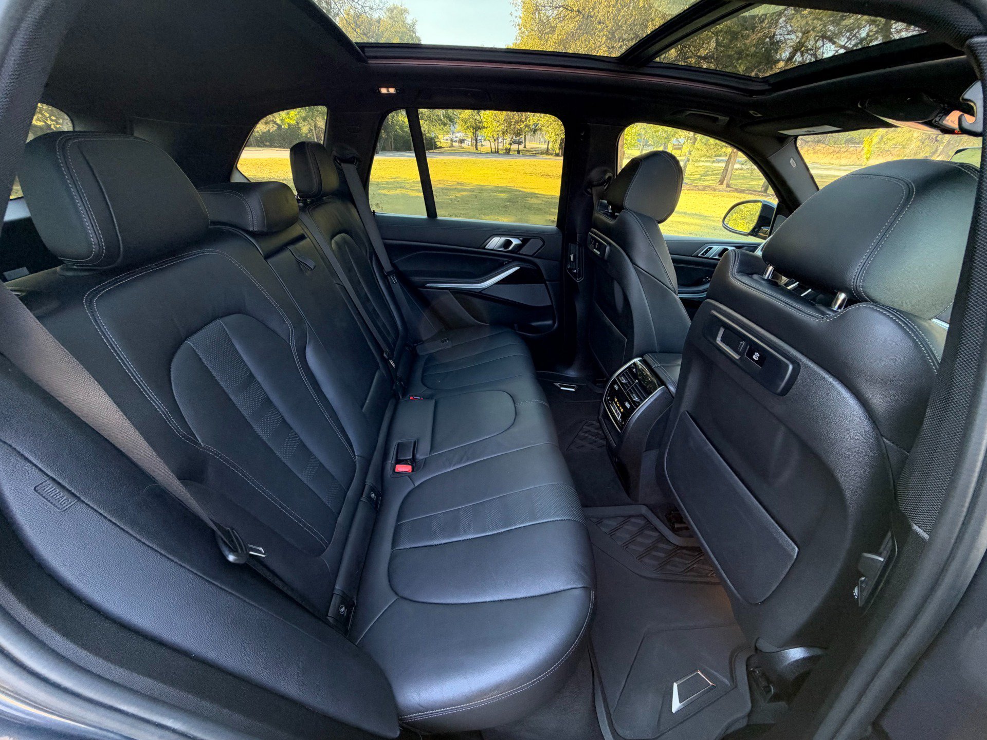 Used 2021 BMW X5 xDrive40i w/ Premium Package AWD/4WD image 26