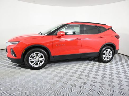 Used 2019 Chevrolet Blazer LT image 2