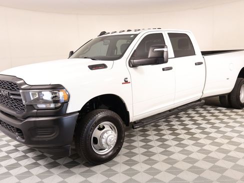 Used 2024 RAM 3500 Tradesman image 9