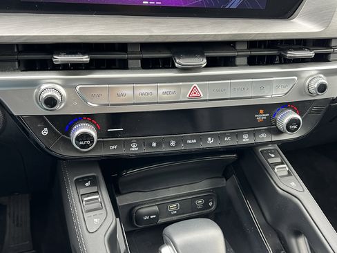 Used 2023 Kia Telluride EX X-Line image 29