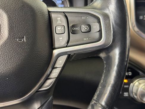 Used 2019 RAM 1500 Laramie AWD/4WD image 36