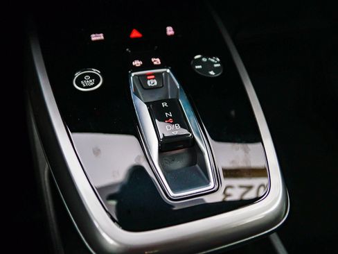 Used 2023 Audi Q4 e-tron Premium w/ Convenience Package image 25