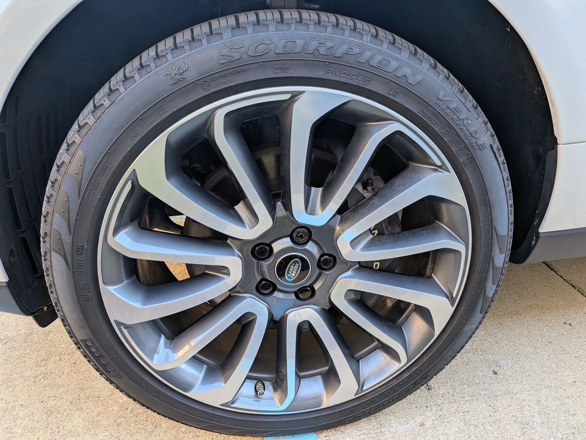 Used 2018 Land Rover Range Rover HSE AWD/4WD image 17