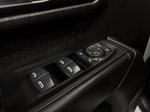 Used 2022 Chevrolet Silverado 2500 Custom w/ Custom Value Package image 32