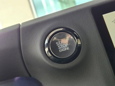Used 2024 Lexus GX 550 AWD/4WD image 20