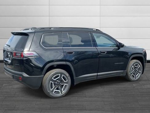 New 2026 Jeep Cherokee Laredo image 3