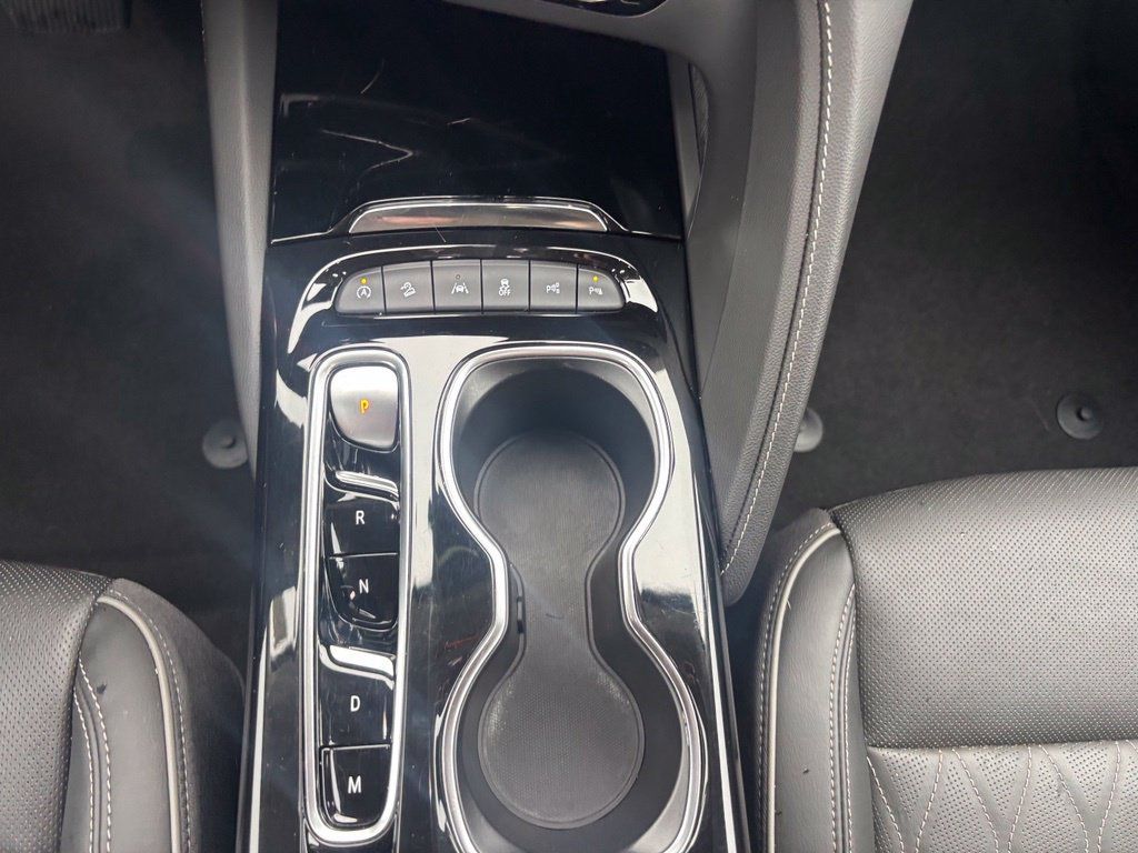 Used 2023 Buick Envision Avenir AWD/4WD image 26