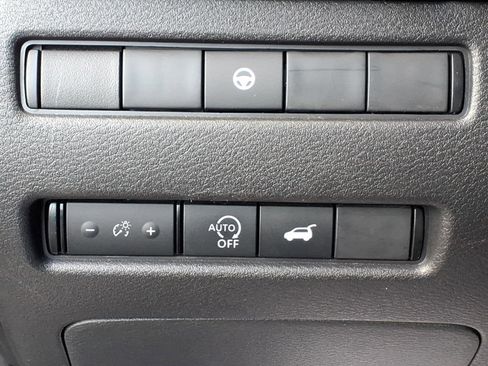 Certified 2023 Nissan Rogue SL w/ SL Premium Package image 30