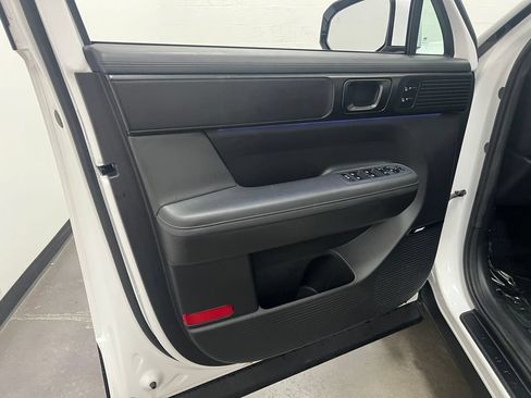 Used 2024 Hyundai Santa Fe Calligraphy w/ Tow & Go Package FWD image 12