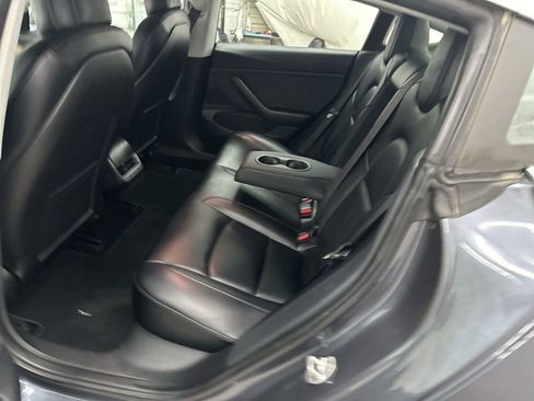 Used 2018 Tesla Model 3 Mid Range image 20