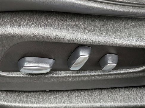 Used 2021 Cadillac XT6 Sport w/ Platinum Package image 21