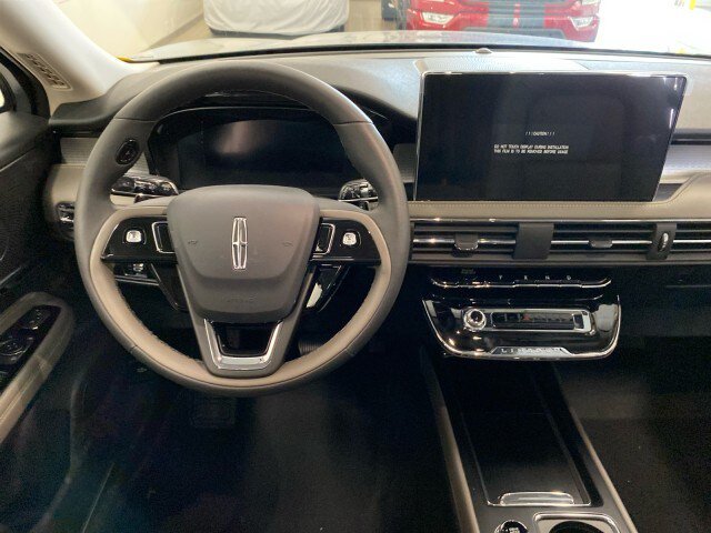 New 2024 Lincoln Corsair AWD w/ Equipment Group 101A image 12