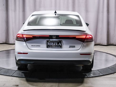 Used 2023 Honda Accord Sport image 3