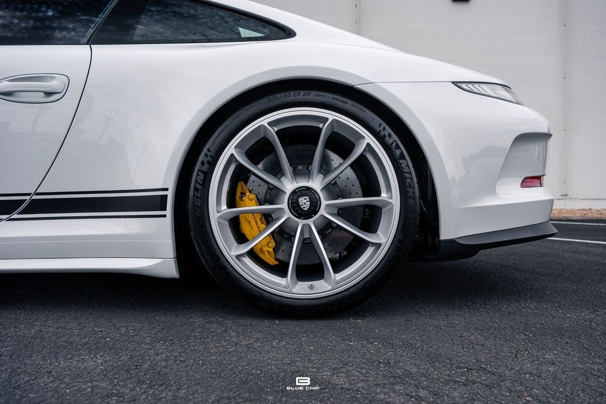 Used 2016 Porsche 911 R RWD image 10