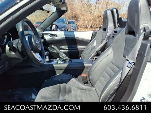 Certified 2025 MAZDA MX-5 Miata Club w/ Brembo/BBS Recaro Package RWD image 5