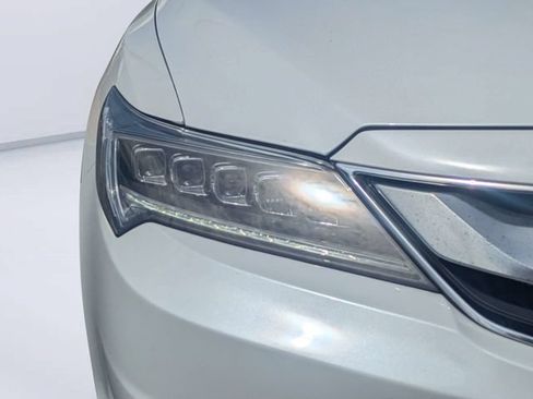 Used 2016 Acura ILX FWD image 9