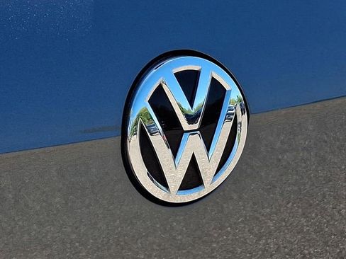 Used 2017 Volkswagen Golf S FWD image 31