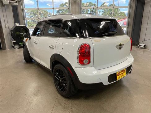 Used 2014 MINI Cooper Countryman w/ Cold Weather Package image 3
