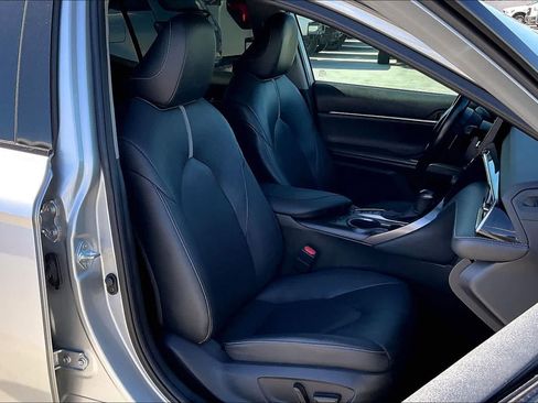Used 2021 Toyota Camry XSE FWD image 13