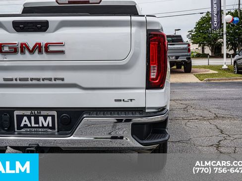 Used 2025 GMC Sierra 1500 SLT RWD image 17